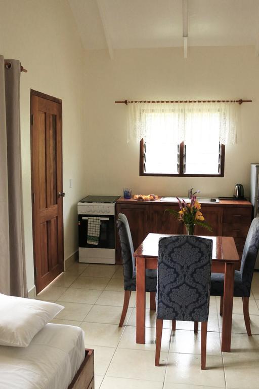 Santo Seaside Villas Луганвил Екстериор снимка